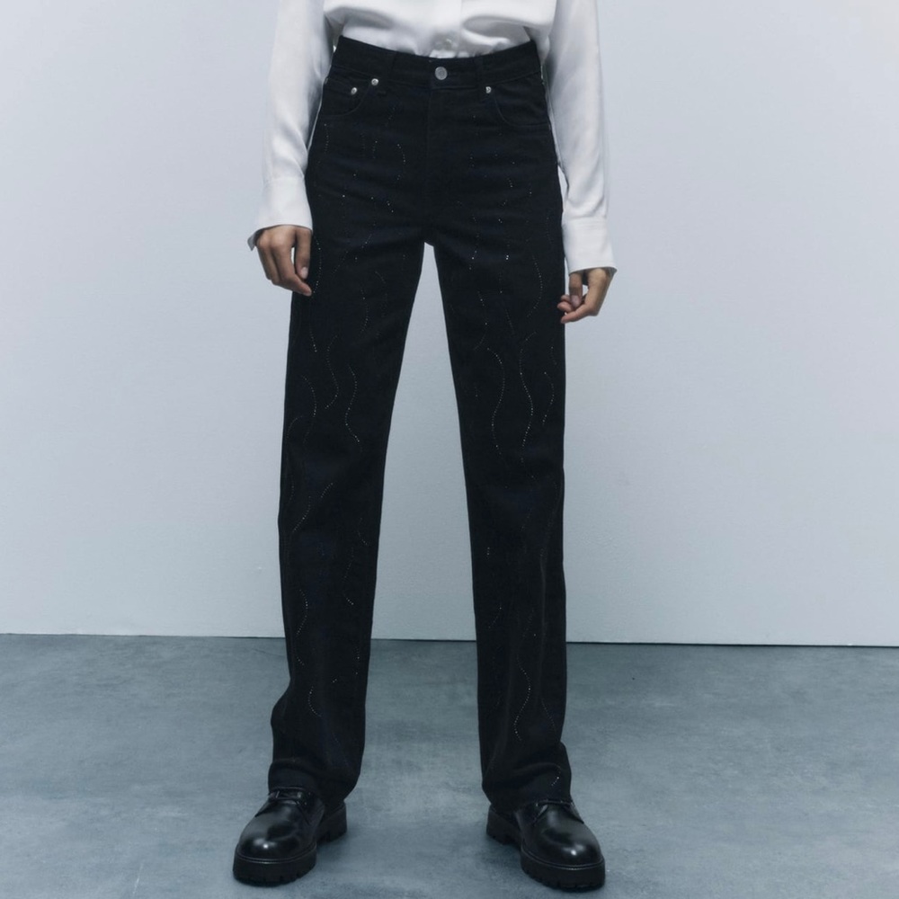 ZARA STRAIGHT CUT MID‎ RISE RHINESTONE JEANS ZW COLLECTION